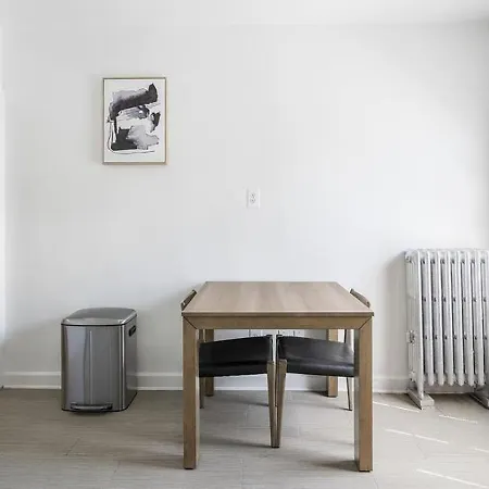 Landing Modern With Amazing Amenities Apartment
