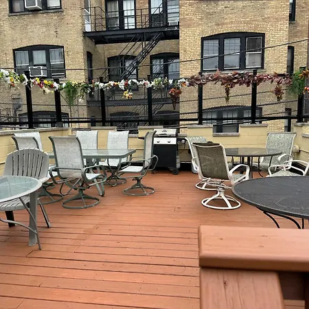 Bootlegger House Sleeps 10-20 Free Tv & Parking *