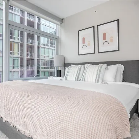 Streeterville 2br W Lounge Pool Nr Riverwalk Chi-1003 * Chicago