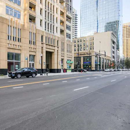 South Loop W Pool Gym Nr Grant Park Chi-857 Apartment