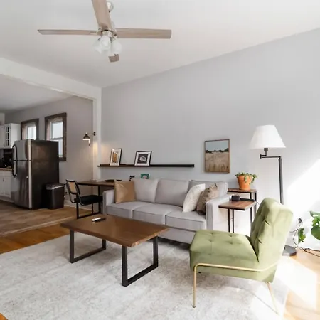 Flexhome Logan Square 2br B2 With Laundry And Patio - Read Info Apartment Chicago