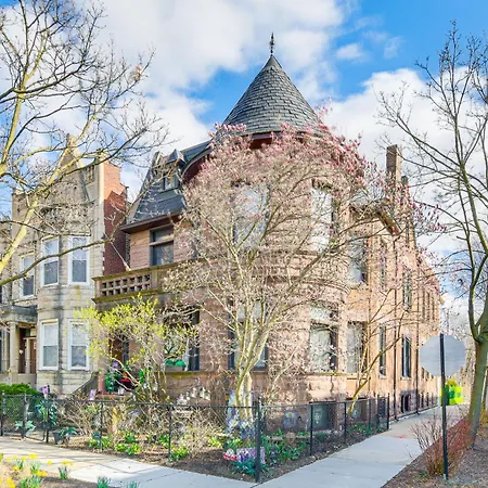 Victorian Mansion In Garfield Park Holiday home Chicago