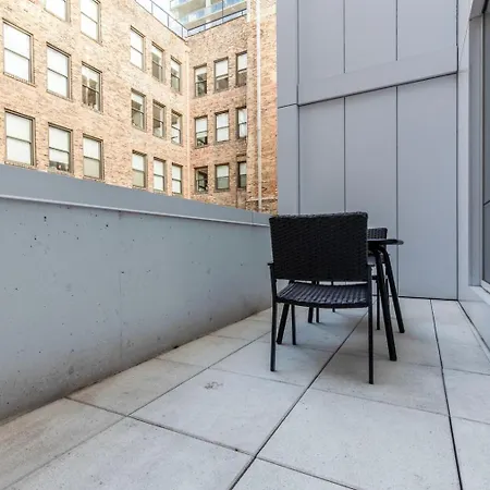 River North 1br W Lounge Gym Nr Shops Chi-1015 * Chicago