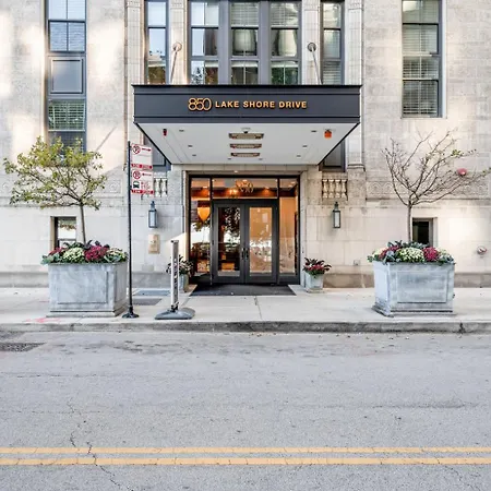 Streeterville 1br W Pool Roof Gym Nr Lakefront Chi-828 Chicago