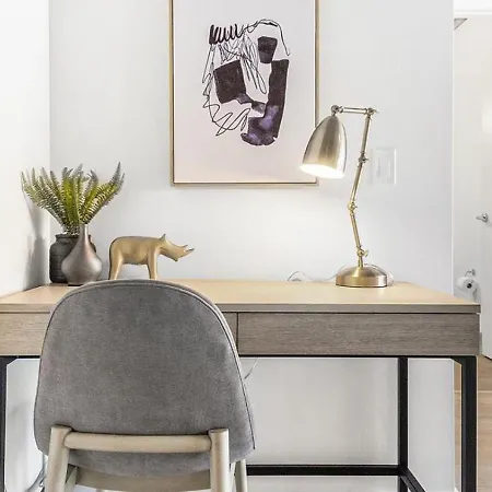 Landing Modern With Amazing Amenities