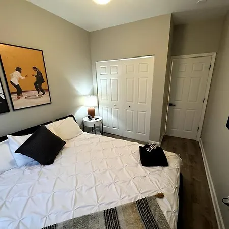 West Loop King Oasis/2br That Sleeps 6 Guests/walk To Fulton Market Apartment *