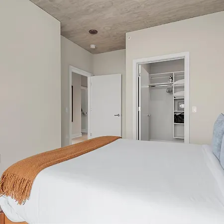 Sage Modern Near Union Park In West Loop Apartment Chicago