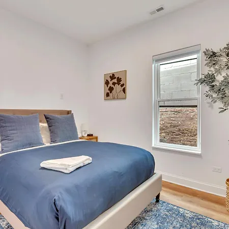 Bright Modern 4bd 2ba In The Heart Of Wrigleyville Apartment