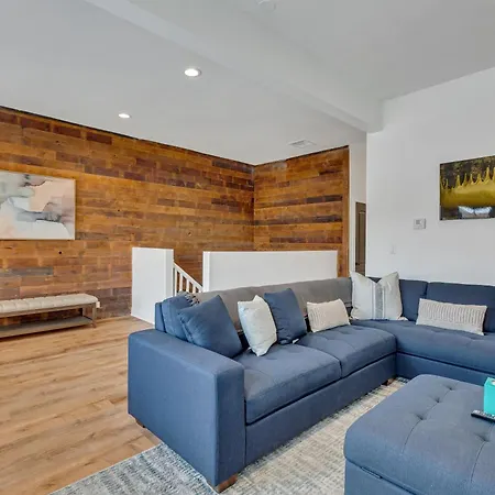 Bright Modern 4bd 2ba In The Heart Of Wrigleyville Chicago