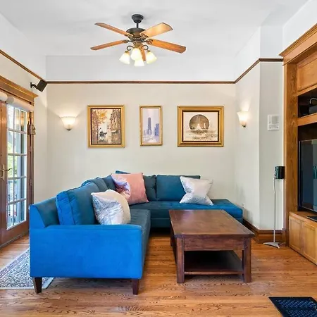 New! Xl North Center - 2 Car Garage And Ev Charger! Patios!