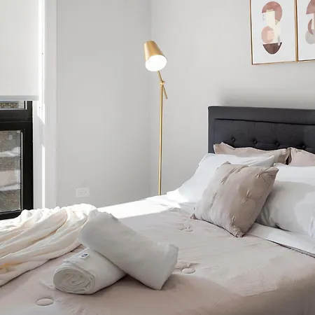 Contemporary Luxury: New 3br 2ba Stylish Haven *