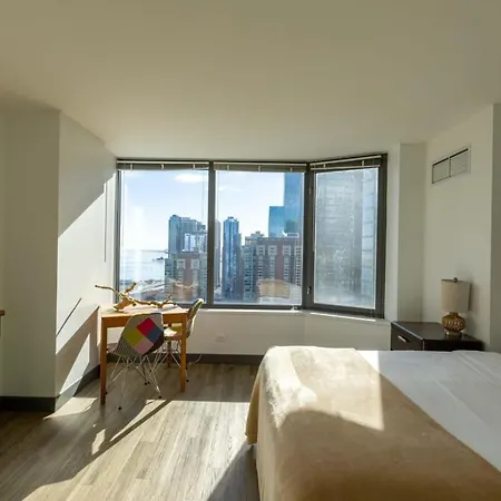 Ultimate 3br Luxury Near Navy Pier With Gym & Pool By Envitae *