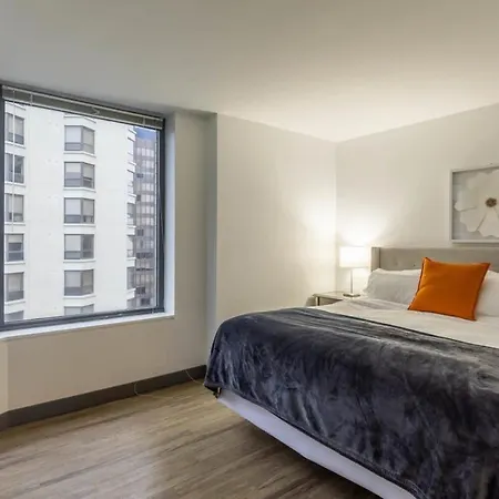 Apartment Ultimate 3br Luxury Near Navy Pier With Gym & Pool By Envitae