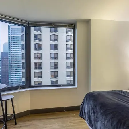 Ultimate 3br Luxury Near Navy Pier With Gym & Pool By Envitae *