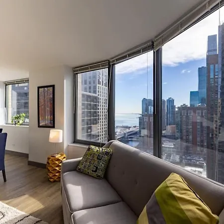 Apartment Ultimate 3br Luxury Near Navy Pier With Gym & Pool By Envitae