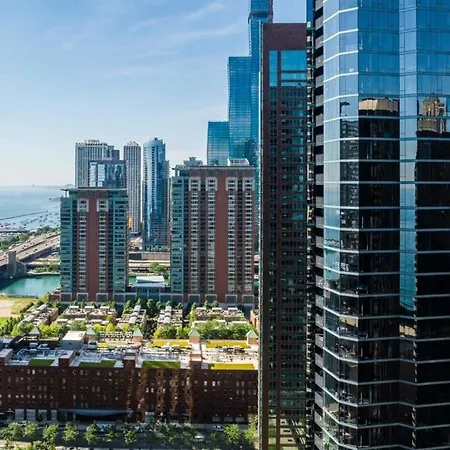 Ultimate 3br Luxury Near Navy Pier With Gym & Pool By Envitae