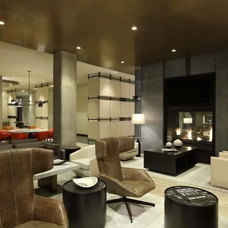 3br Elegant Glass Penthouse Pool With Deck & Gym Chicago