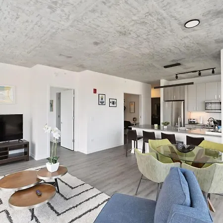 2br Luxury River North With Wonderful Views Apartment Chicago