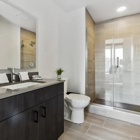 2br Stunning River North With Pool & Views *