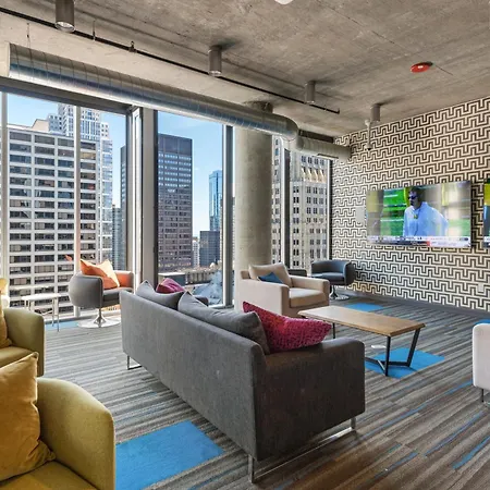 Linea Luxury Living With Indoor Pool And Rooftop Views In The Loop *