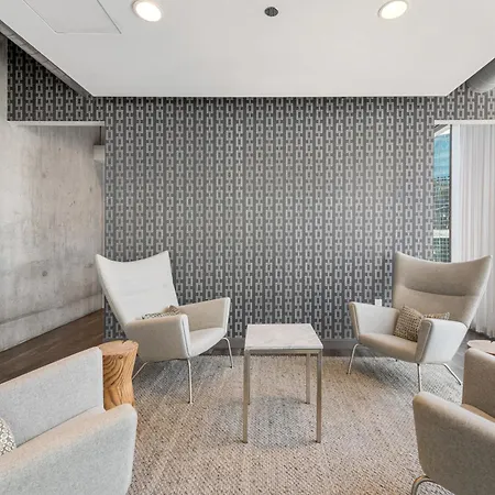 Linea Luxury Living With Indoor Pool And Rooftop Views In The Loop Chicago