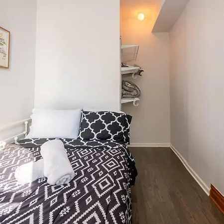 Apartment Lincoln Park 3 Bedroom Penthouse