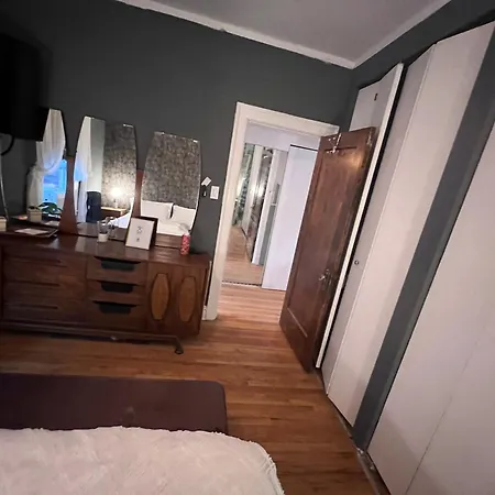 Lakeside Loft - Historic