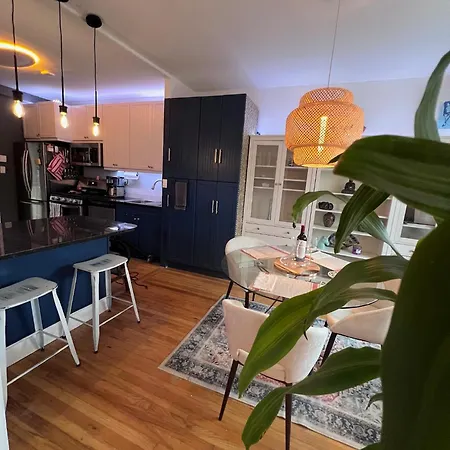 Lakeside Loft - Historic Chicago