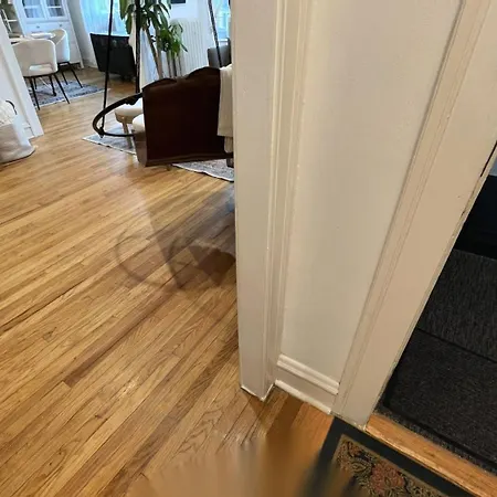 Lakeside Loft - Historic Chicago