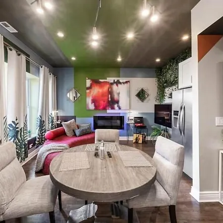 Apartment The Penthouse @ Luxro