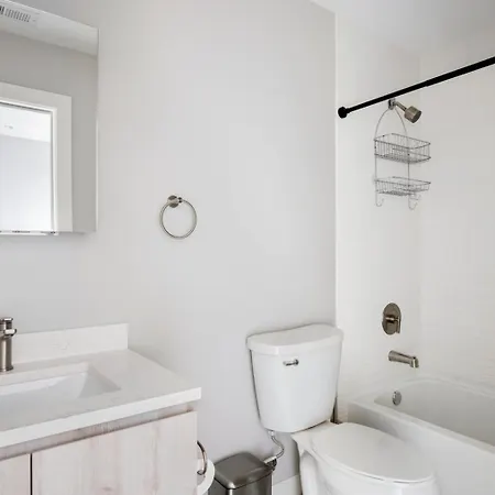 Lakeview 1br W Wd Near Lakefront Chi-942 Chicago