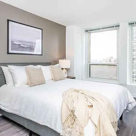 Landing - Modern With Amazing Amenities