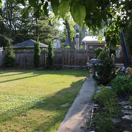 Holiday home Historic With Outdoor Hot Tub Near Downtown In Public Transportation Hub *