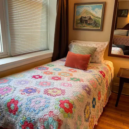 Bed & Breakfast Ray's Bucktown