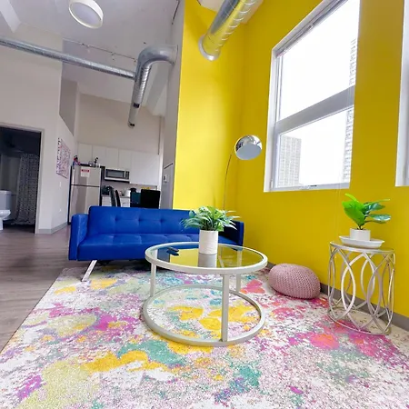 Modern 2br South Loop Gem Near Mccormick Place, Navy Pier, Adler Planetarium & Columbia College *