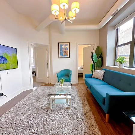 Cozy 420-friendly 3br Retreat Near Mccormick Place, Grant Park And Soldier Field *