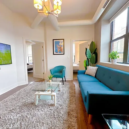 Cozy 420-friendly 3br Retreat Near Mccormick Place, Grant Park And Soldier Field