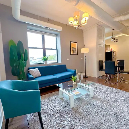 Cozy 420-friendly 3br Retreat Near Mccormick Place, Grant Park And Soldier Field Apartment *