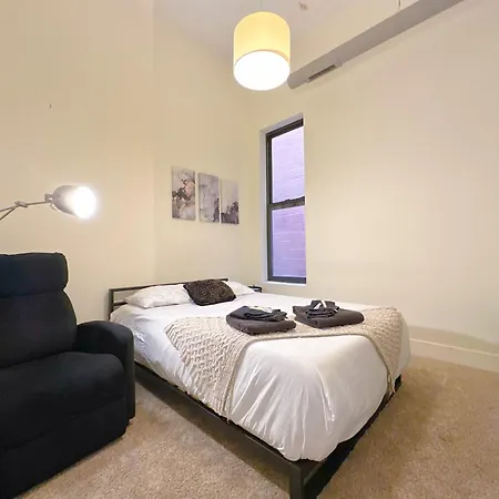 Spacious 420-friendly 2br Retreat Near Mccormick Place, Grant Park And Soldier Field *