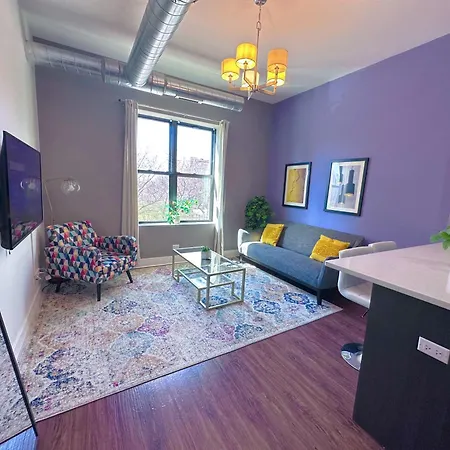 Apartment Spacious 420- Friendly 3br With Optional Parking Near Mccormick Place, Soldier Field & Uic Campus Chicago