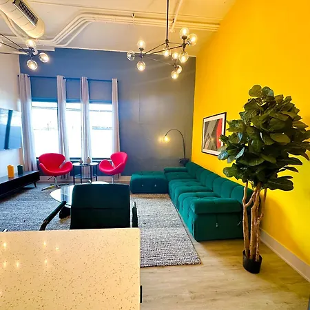 Spacious 5br Luxury Perfect For Groups With Gym Access And Optional Parking Near Mccormick Place, Grant Park And Soldier Field Apartment *
