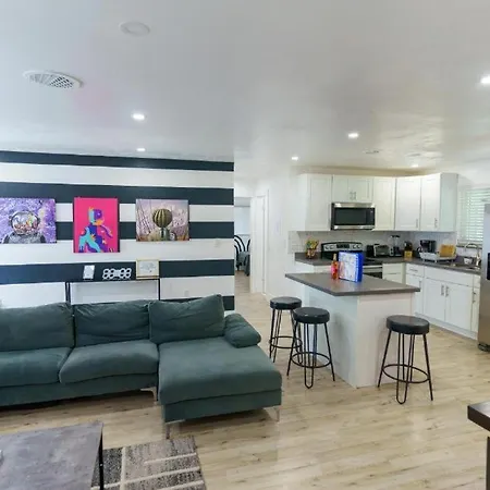 Very House In