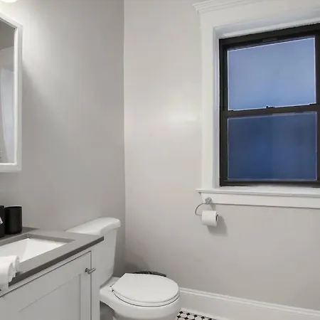 3br Vibrant In Hyde Park - Bstone 5310-1 Apartment Chicago