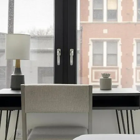 Apartment Landing At Logan - In Logan Square *