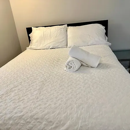 Close To Downtown - Free Parking Homestay Chicago