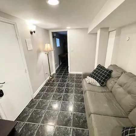 Close To Downtown - Free Parking