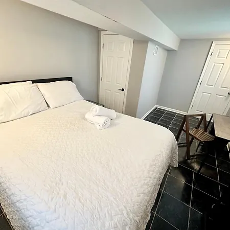 Close To Downtown - Free Parking