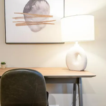 Apartment Landing - Modern With Amazing Amenities