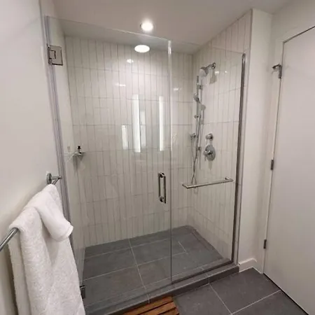 Flexhome River West Luxury Studio N2 With Gym And Rooftop Apartment