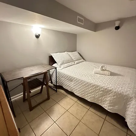 Close To Downtown - Free Parking * Chicago
